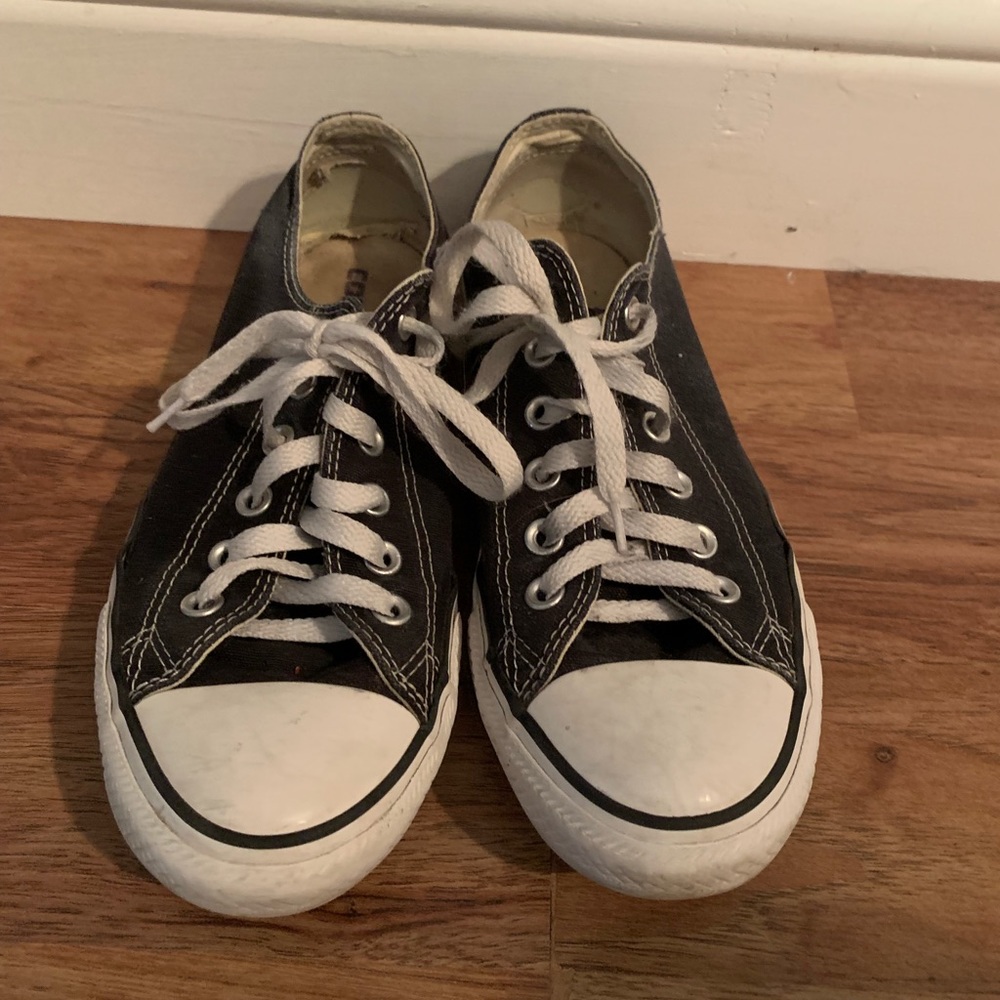 black converse
